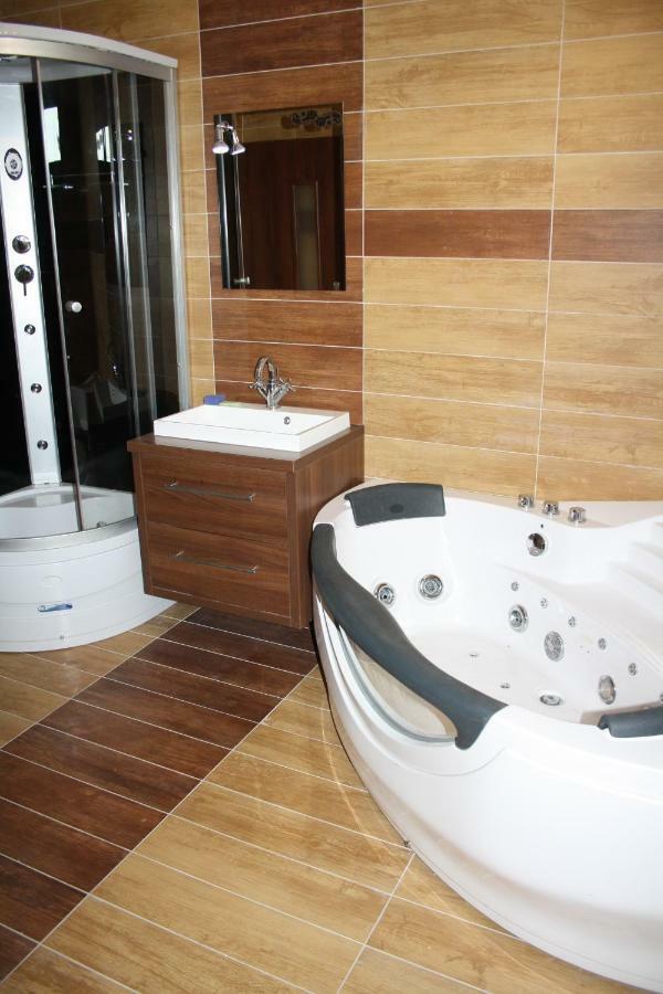 Apartmany City Ostrava Bagian luar foto